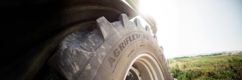 2407 - website banner Agrilfex 372